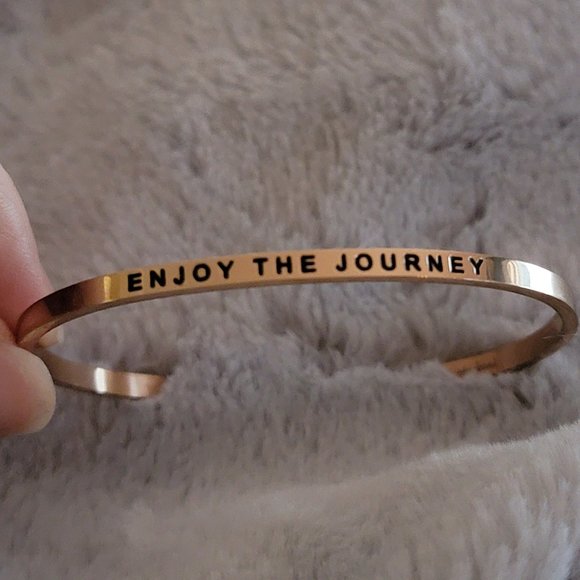 Mantraband Rose Gold Bangle Enjoy the Journey - Picture 1 of 5